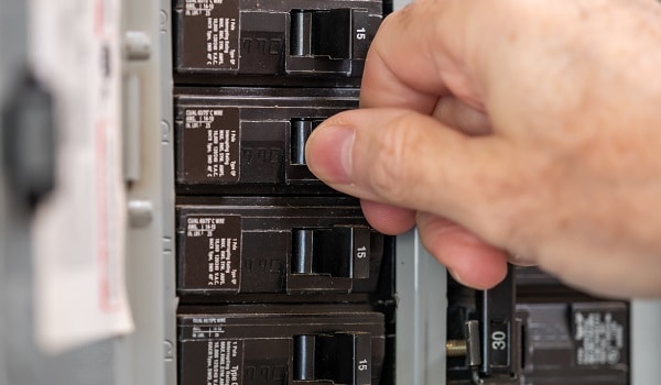 whirlpool oven not heating