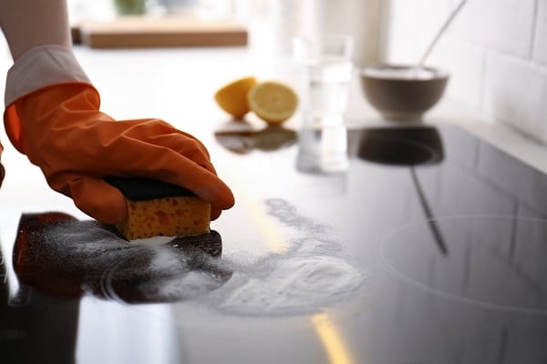 clean a glass stove top